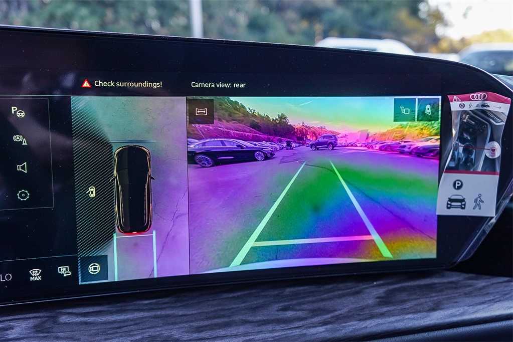 Thumbnail: 2025 Audi Q5 - 27