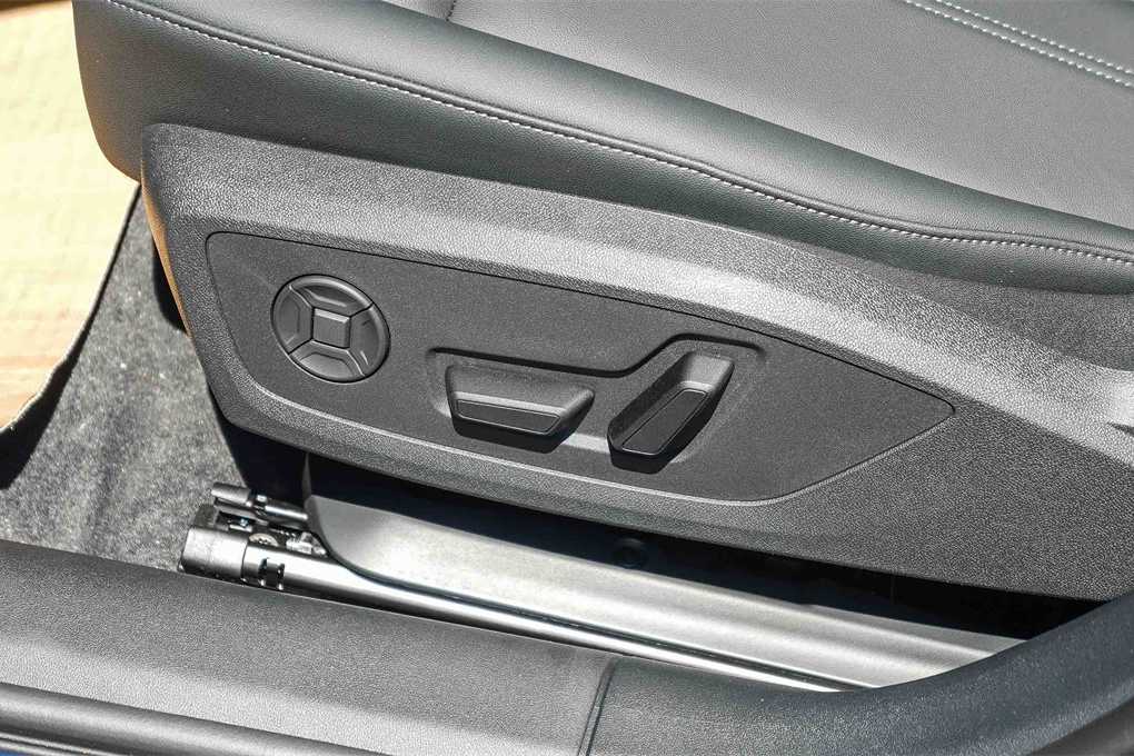 Thumbnail: 2025 Audi A5 - 24