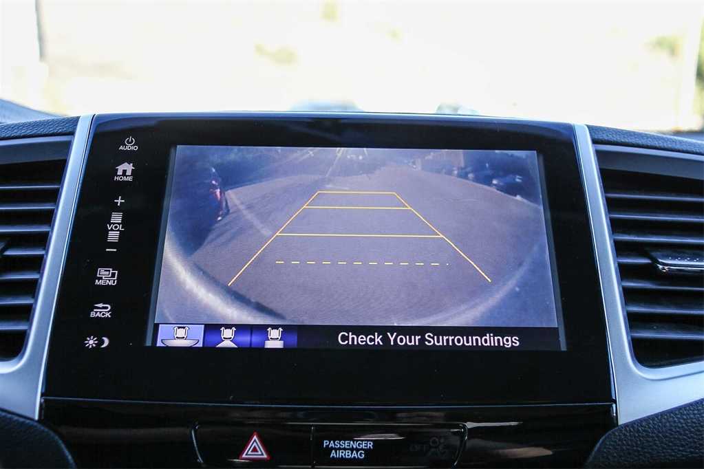 Thumbnail: 2017 Honda Ridgeline - 22