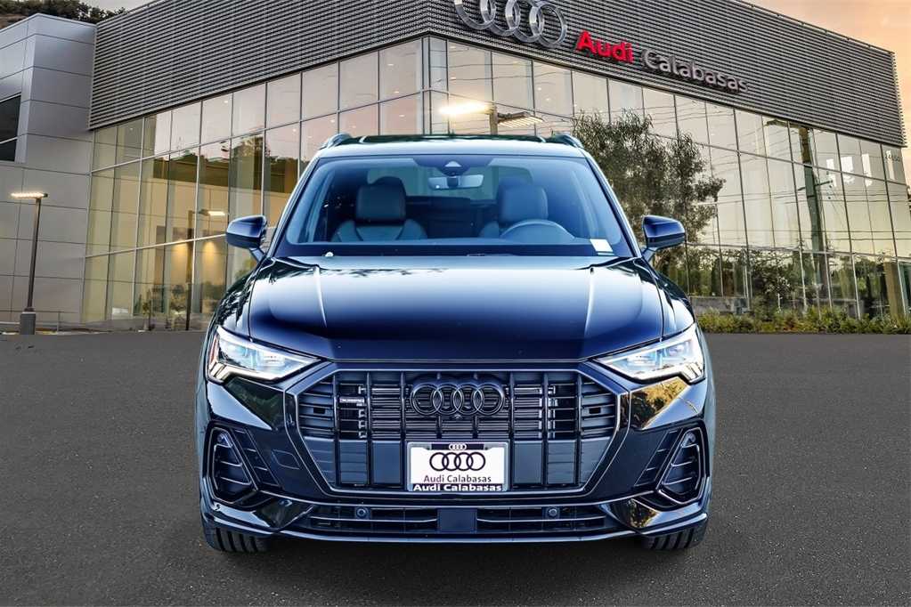 Thumbnail: 2025 Audi Q3 - 6