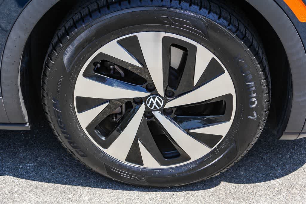 Thumbnail: 2023 Volkswagen ID.4 - 9