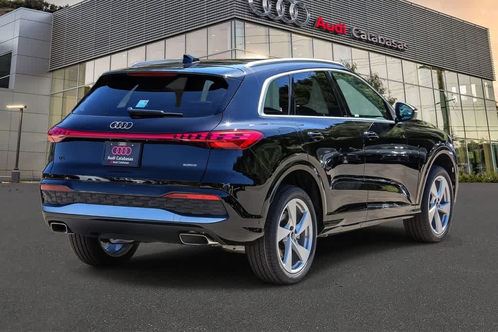 Thumbnail: 2025 Audi Q5 - 4