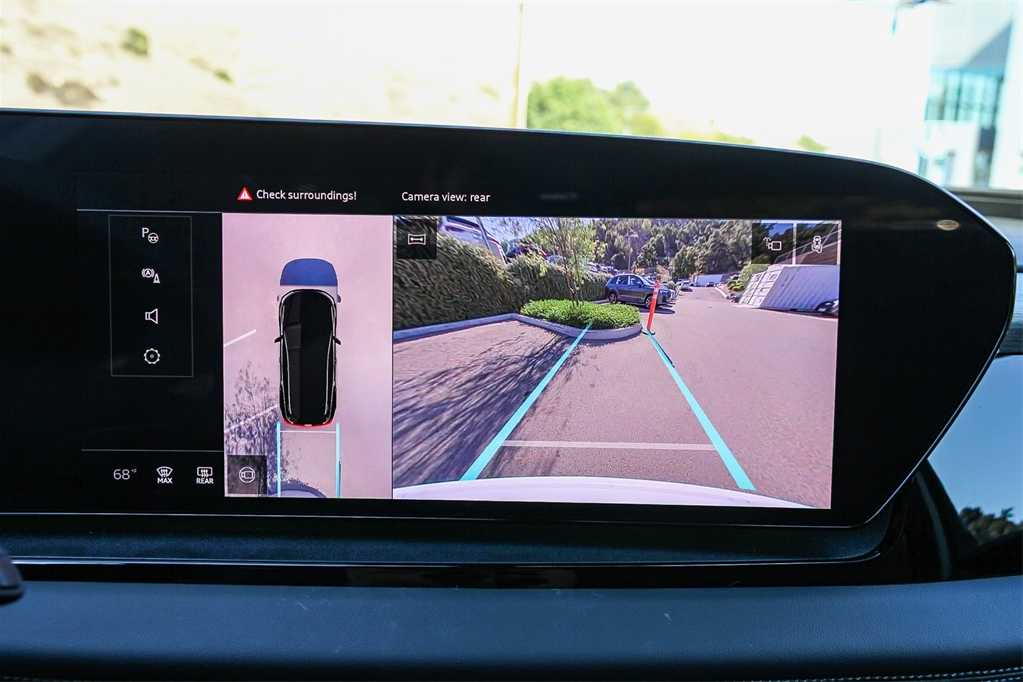 Thumbnail: 2025 Audi Q6 e-tron - 23