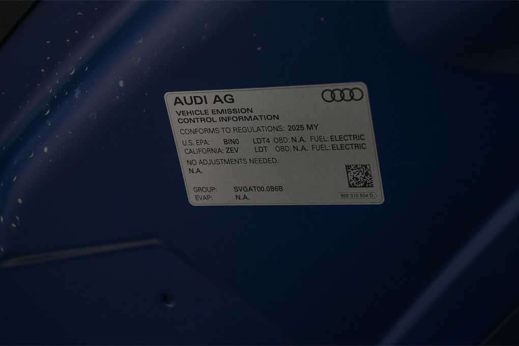Thumbnail: 2025 Audi SQ6 e-tron - 30