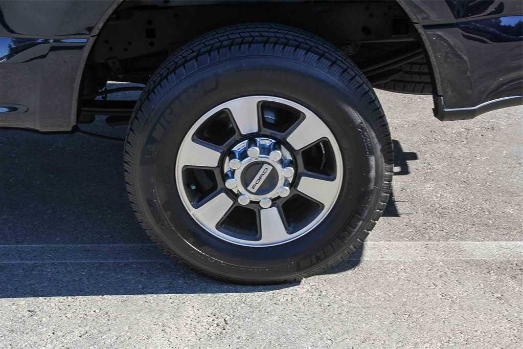 Thumbnail: 2022 Ford F-250 - 10