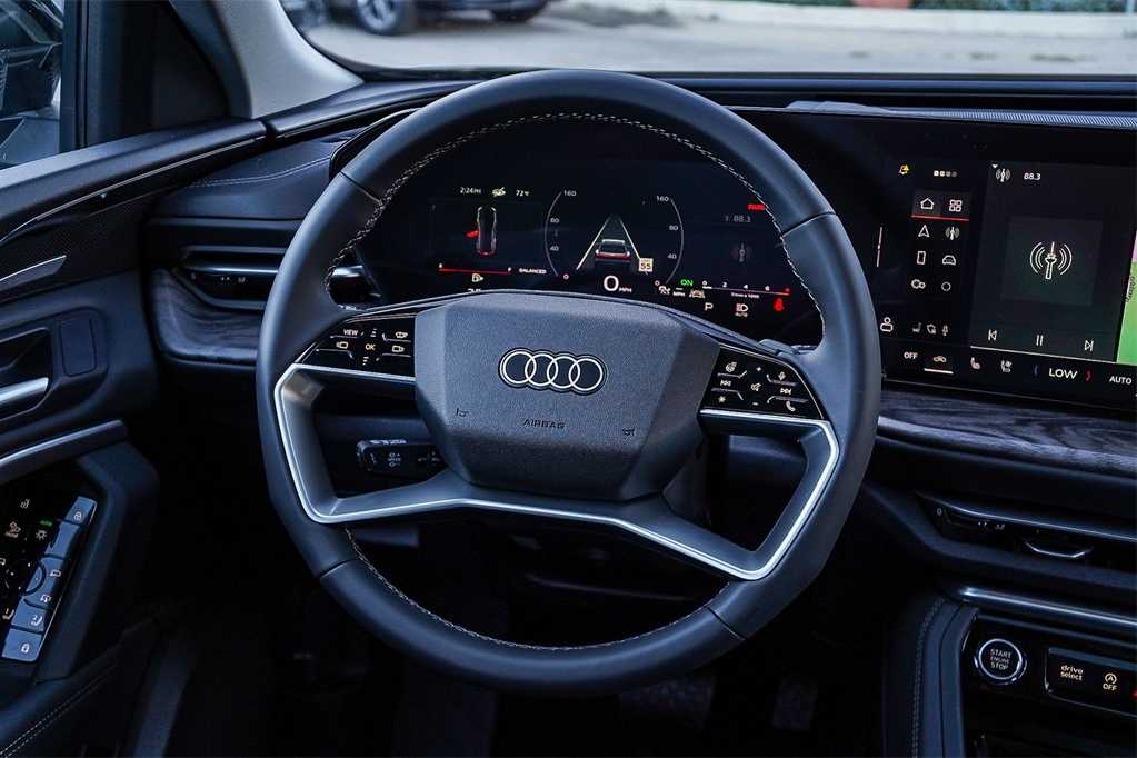 Thumbnail: 2025 Audi Q5 - 15