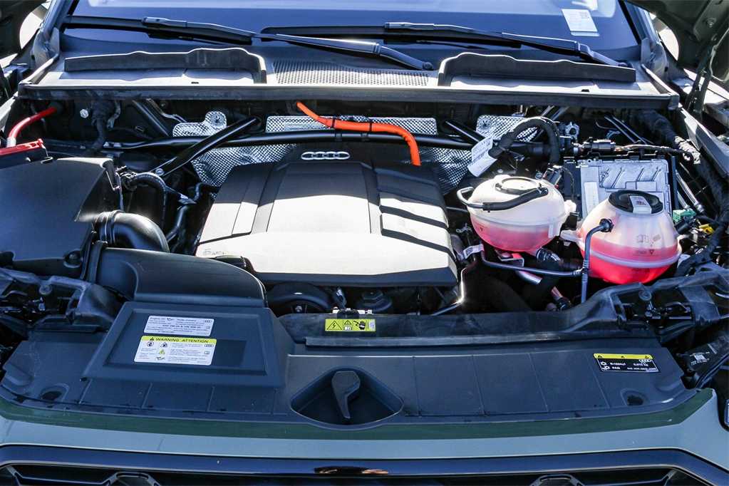 Thumbnail: 2023 Audi Q5 - 21