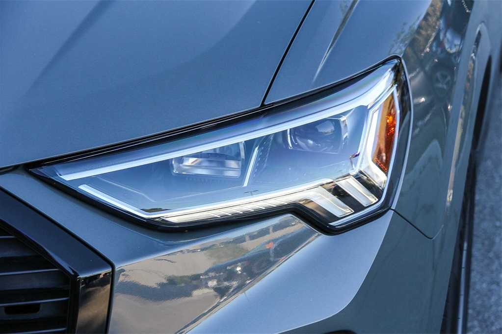 Thumbnail: 2025 Audi Q3 - 7