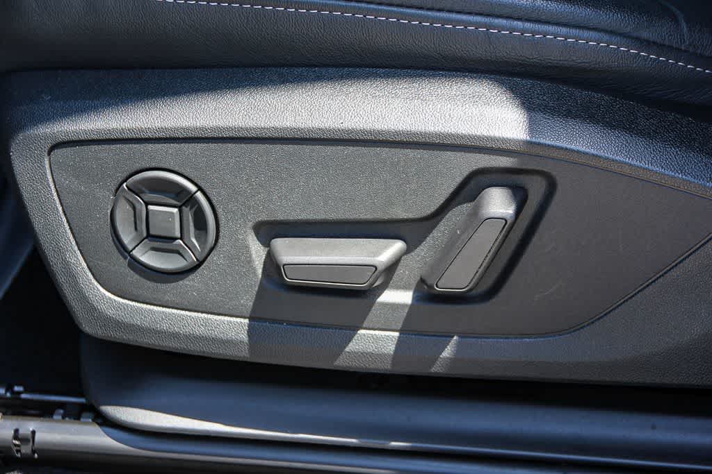 Thumbnail: 2023 Audi Q4 e-tron - 21