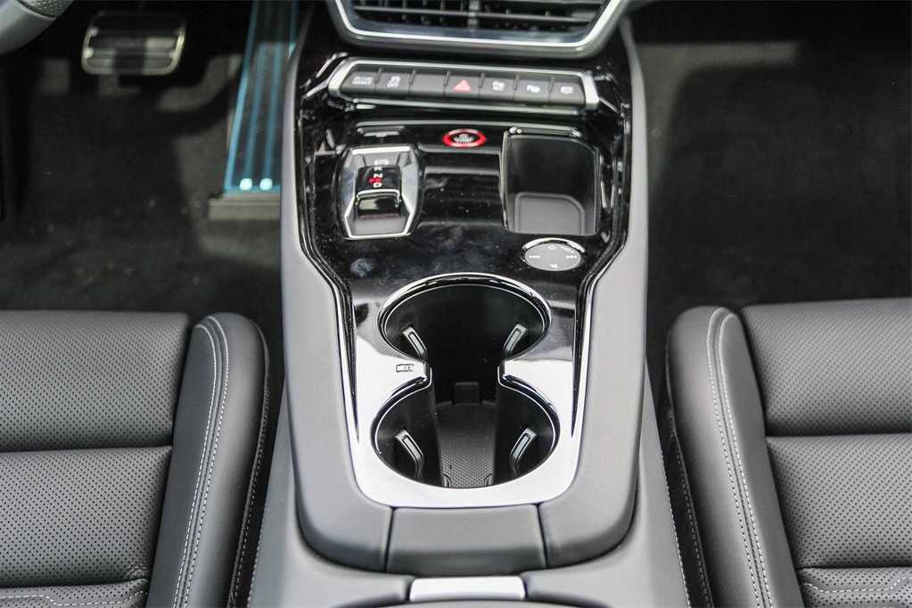 Thumbnail: 2026 Audi e-tron GT - 14