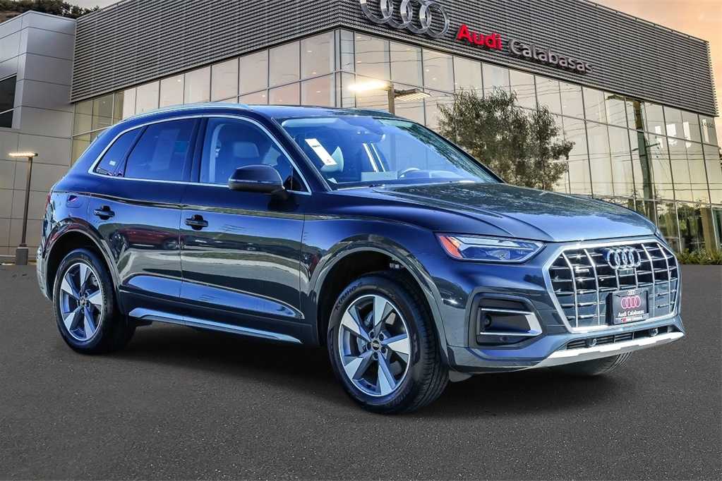 Thumbnail: 2023 Audi Q5 - 5