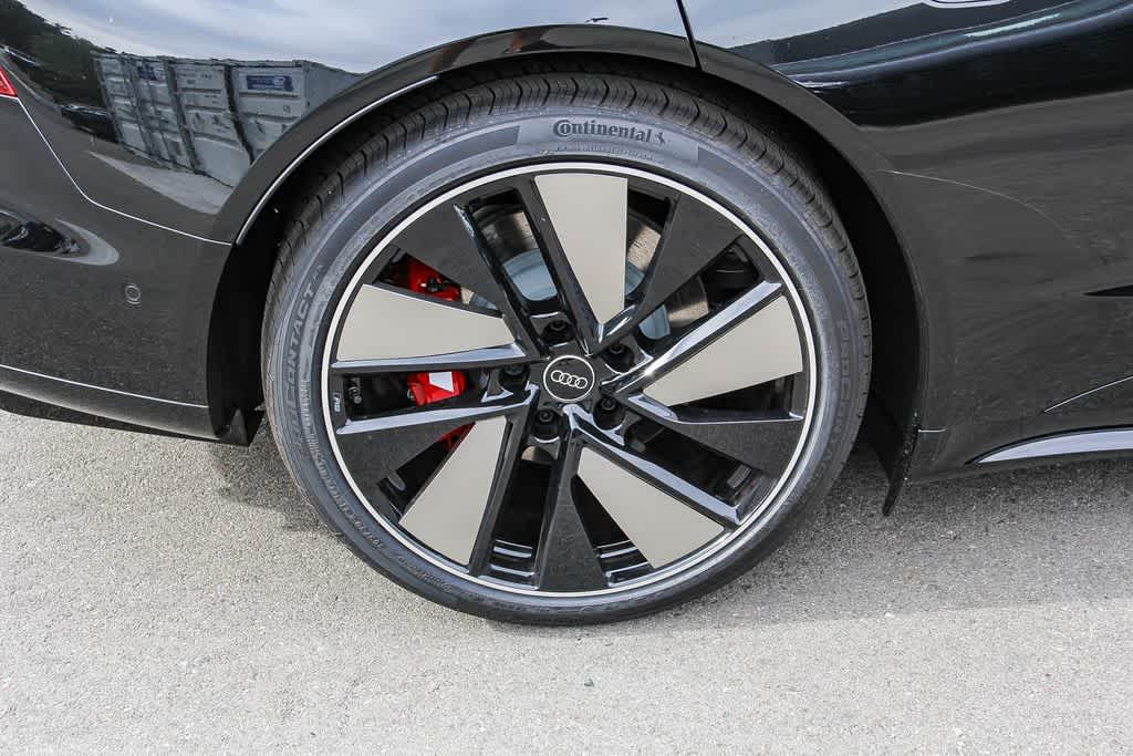 Thumbnail: 2026 Audi e-tron GT - 10