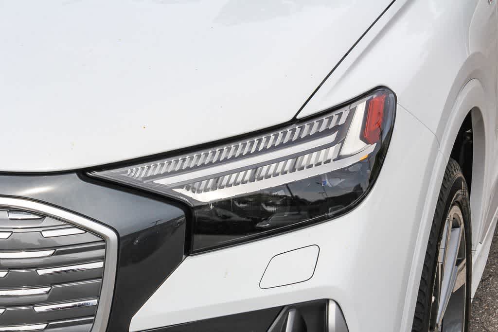 Thumbnail: 2023 Audi Q4 e-tron - 5