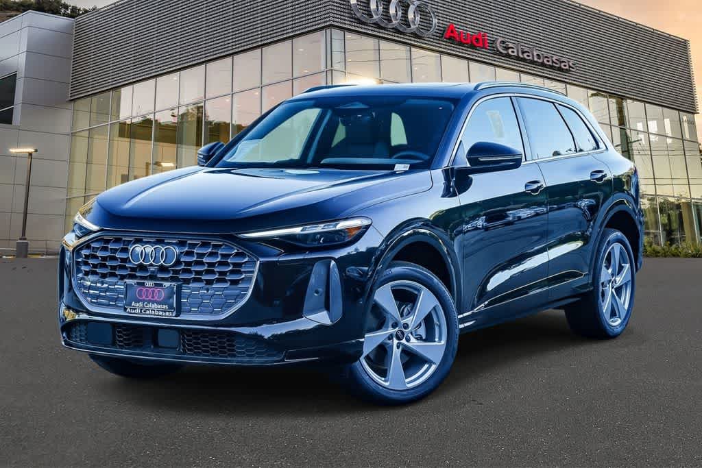 2025 Audi Q5 40 Premium Plus's photo