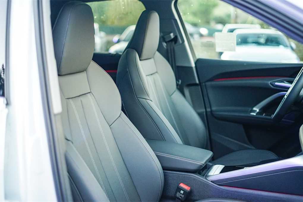 Thumbnail: 2025 Audi Q5 - 17