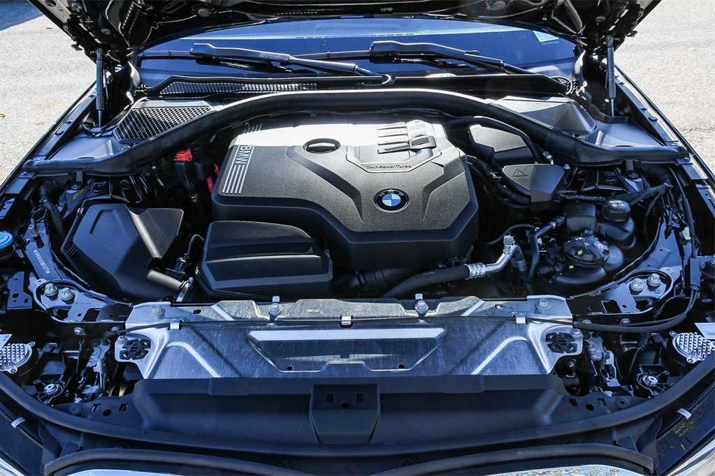 Thumbnail: 2022 BMW 3 Series - 26