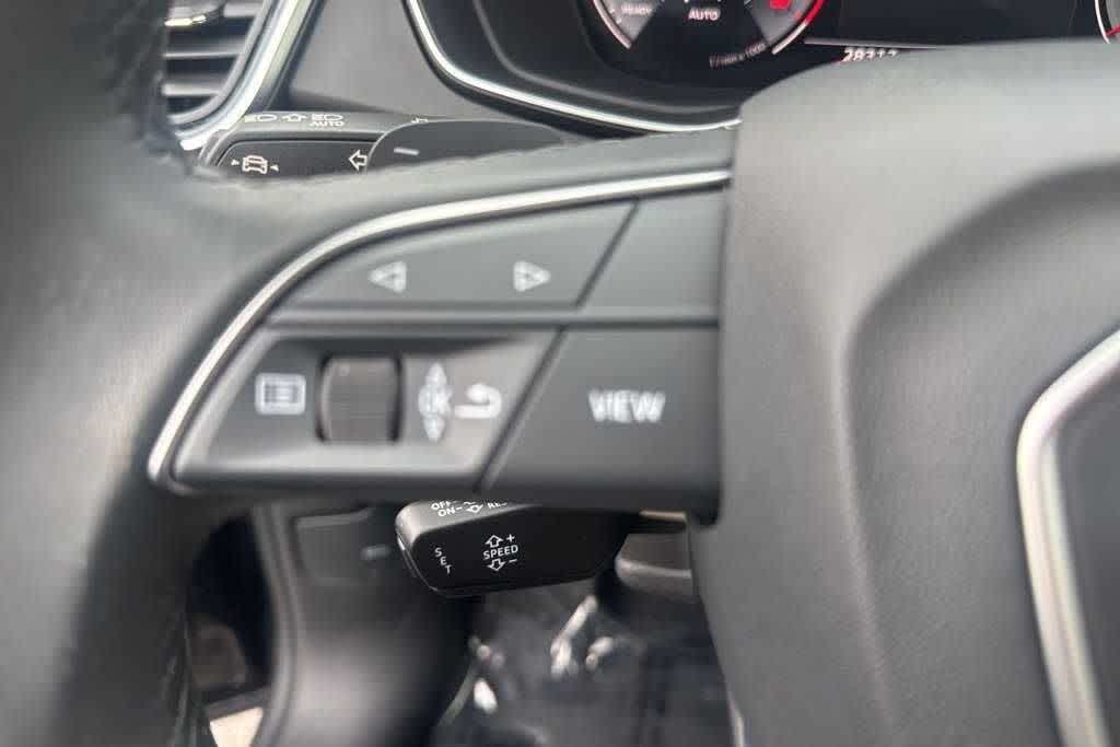 Thumbnail: 2022 Audi Q5 - 16