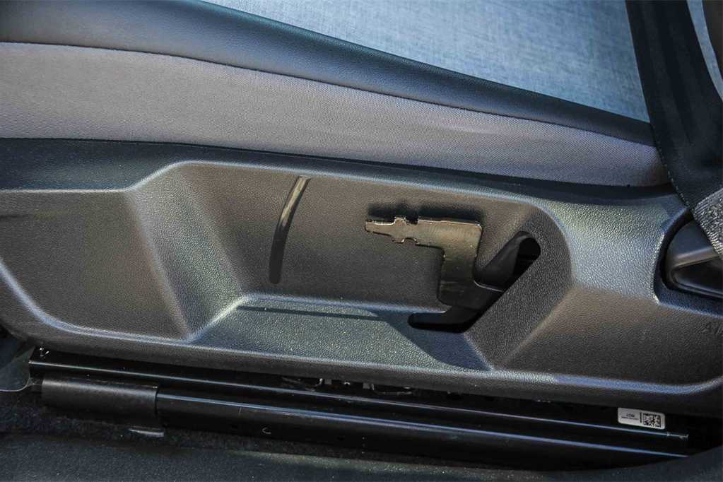 Thumbnail: 2023 Volkswagen ID.4 - 20