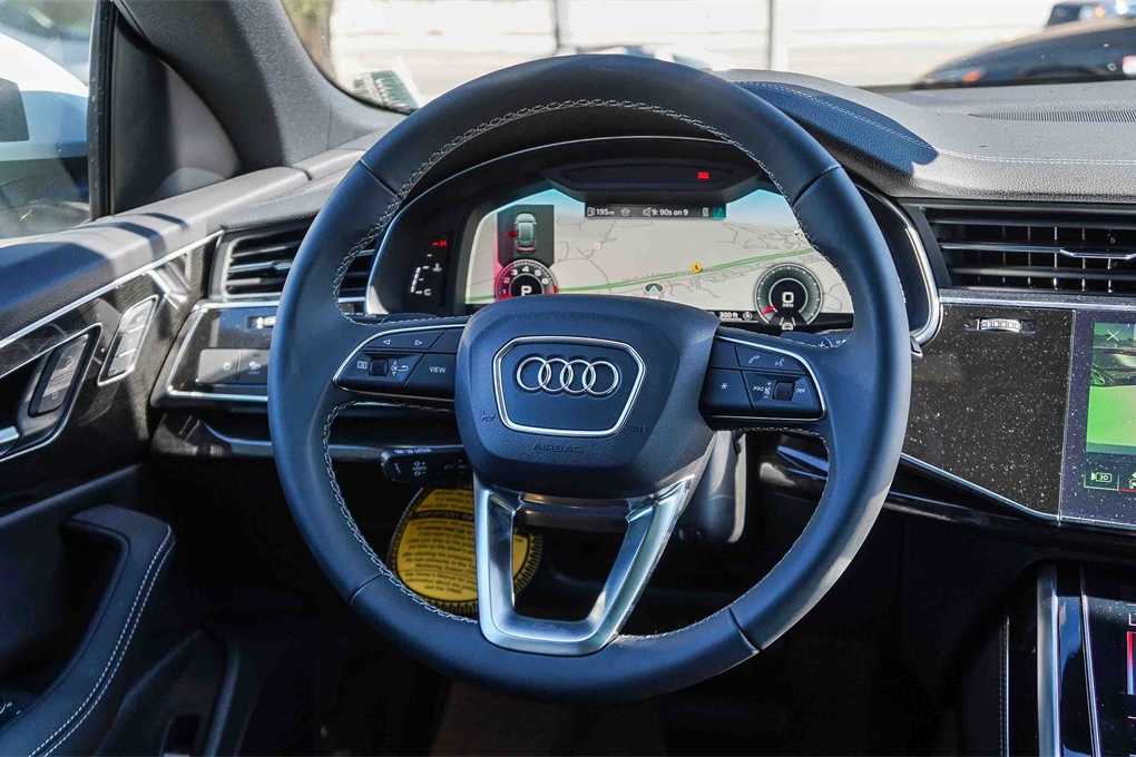 Thumbnail: 2025 Audi Q8 - 15