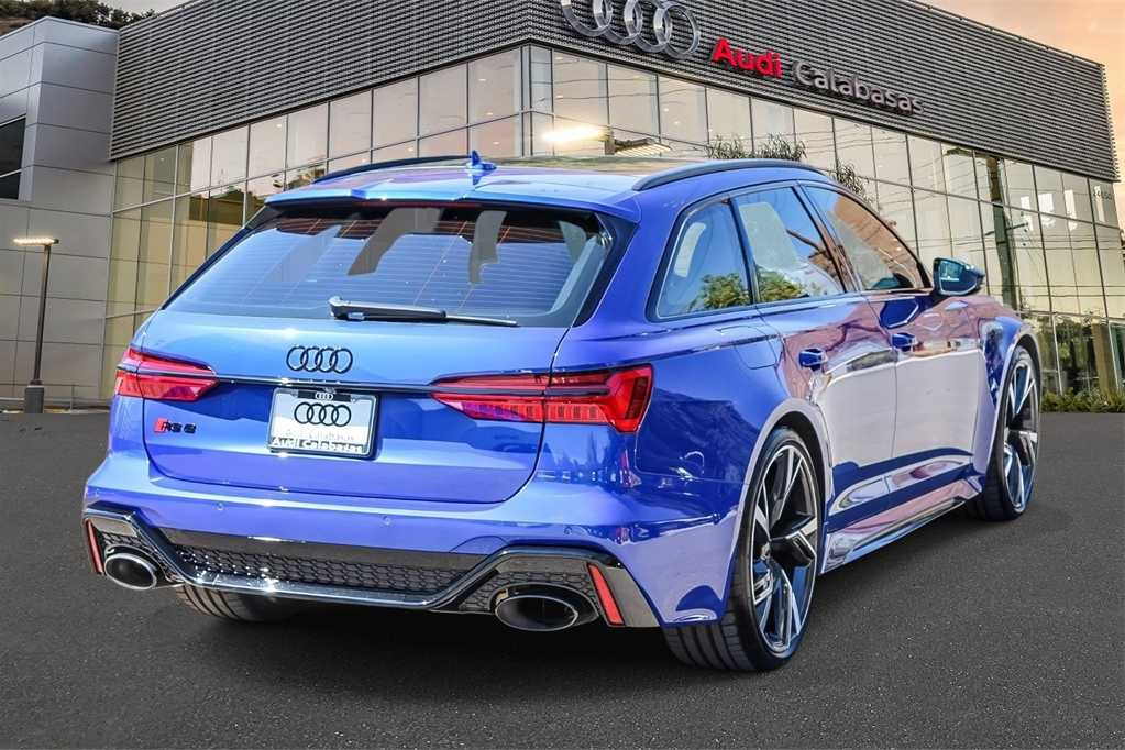 Thumbnail: 2022 Audi RS 6 - 4