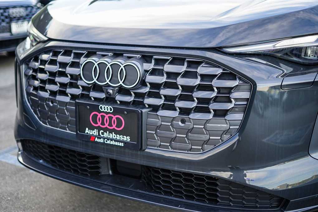 Thumbnail: 2025 Audi Q5 - 8