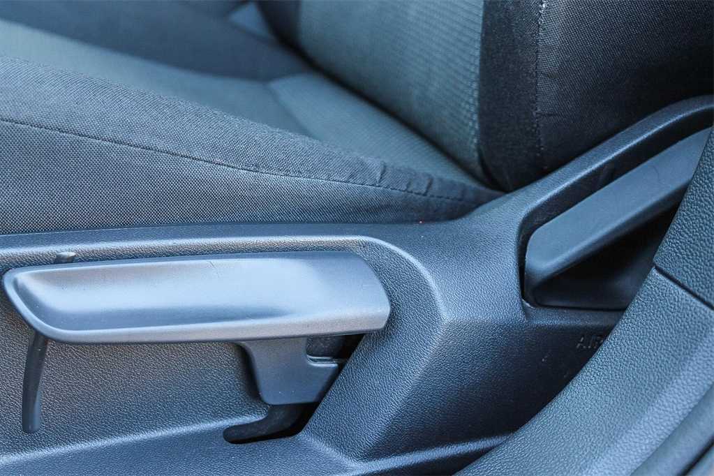 Thumbnail: 2019 Volkswagen Jetta - 23