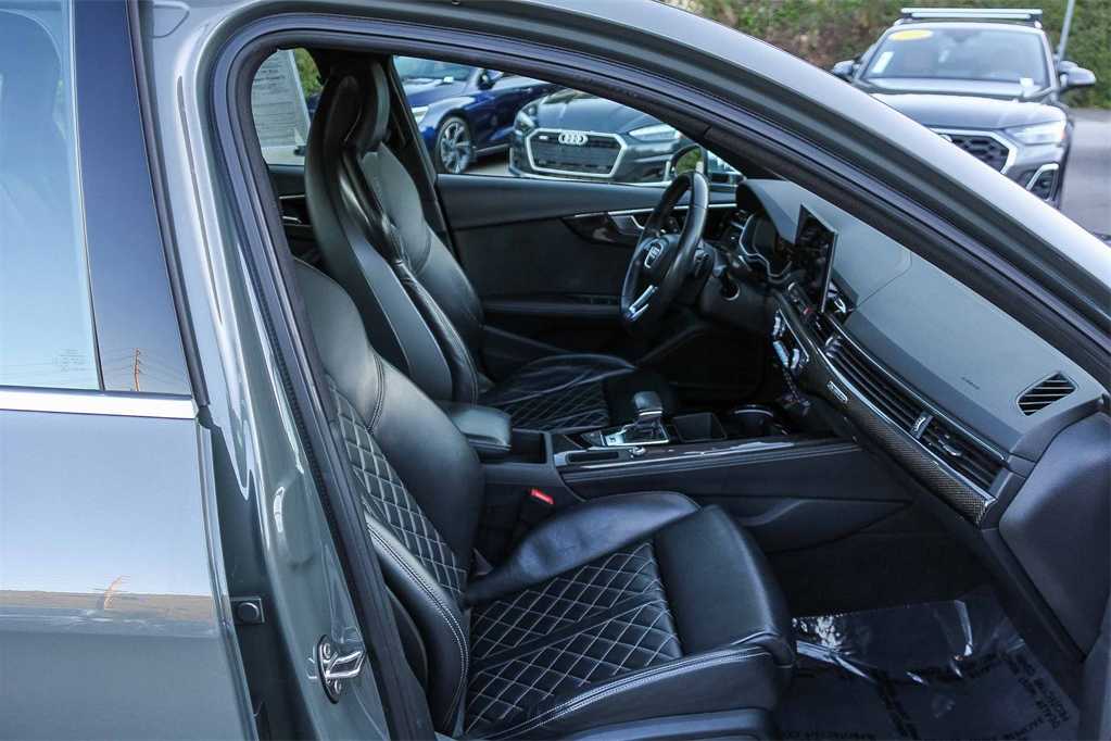 Thumbnail: 2023 Audi S4 - 17