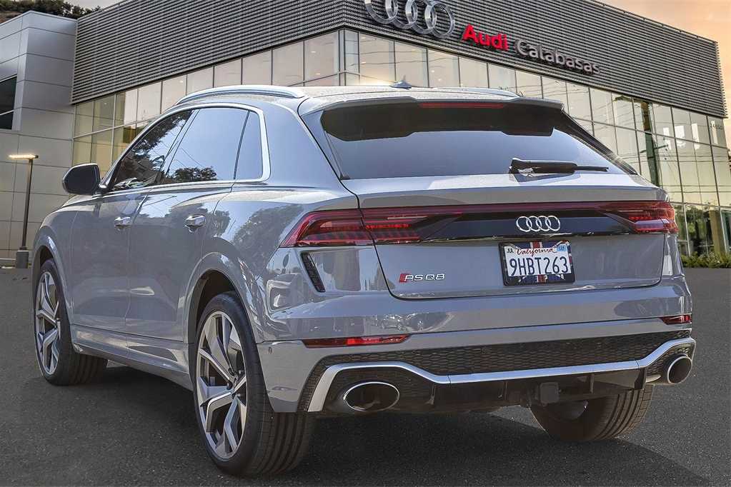Thumbnail: 2023 Audi RS Q8 - 6