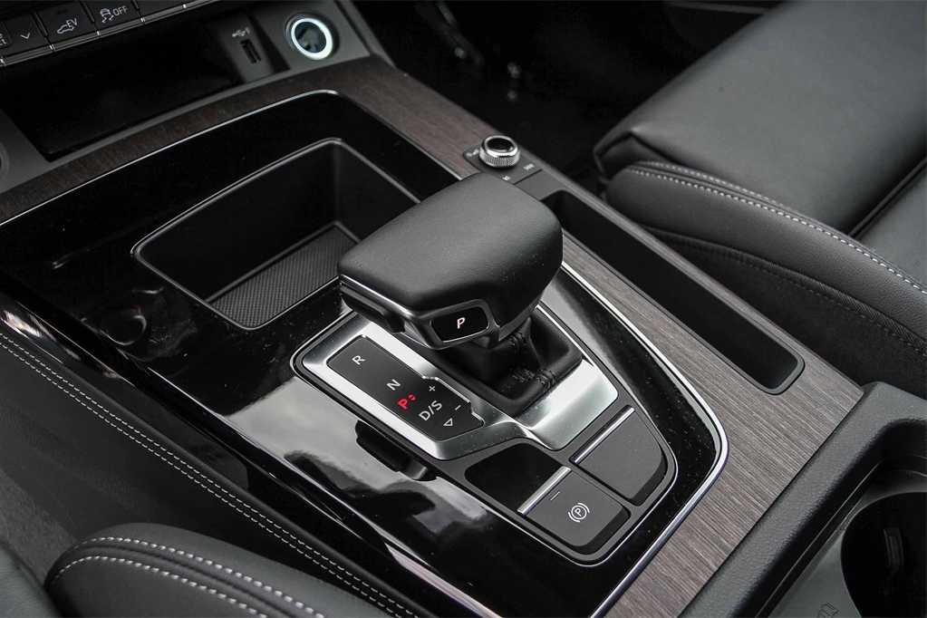 Thumbnail: 2025 Audi Q5 - 20