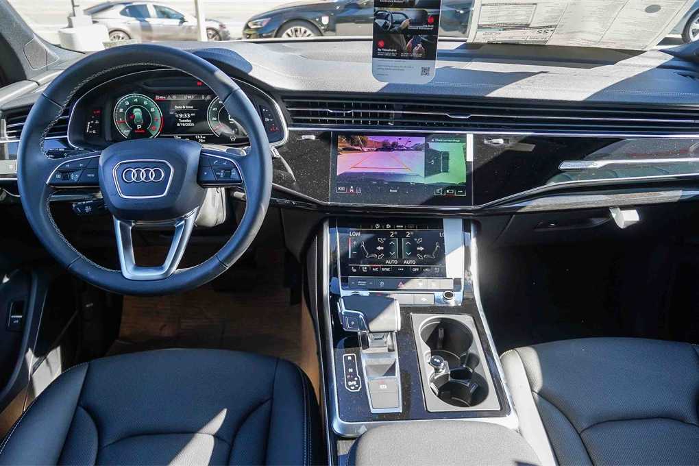 Thumbnail: 2025 Audi Q7 - 12
