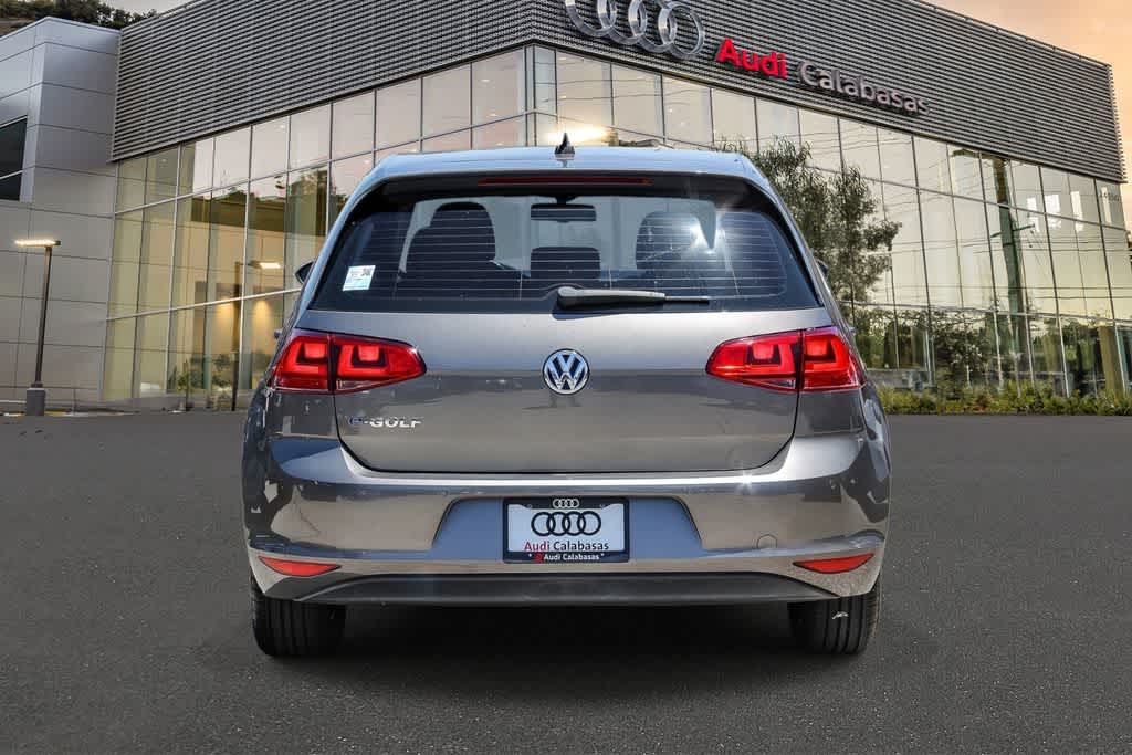 Thumbnail: 2015 Volkswagen e-Golf - 3