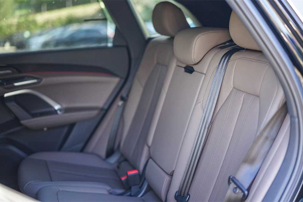 Thumbnail: 2025 Audi Q5 - 21