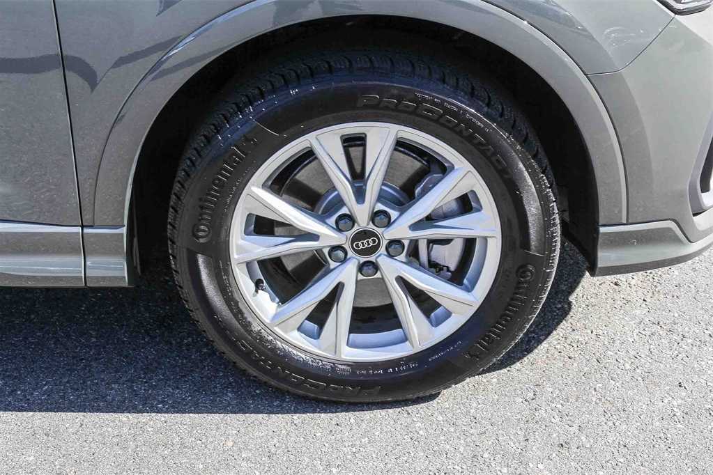 Thumbnail: 2025 Audi Q3 - 9