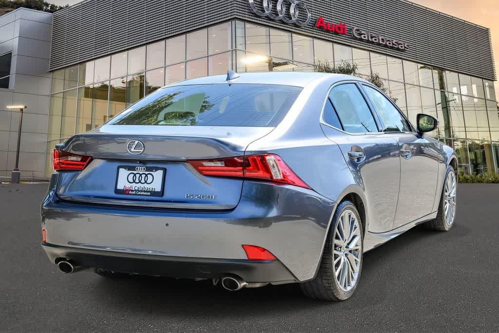 Thumbnail: 2016 Lexus IS - 4