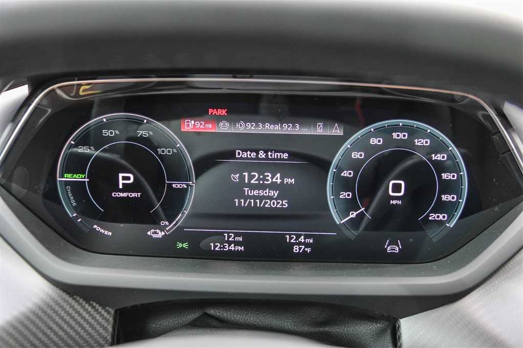 Thumbnail: 2026 Audi e-tron GT - 24