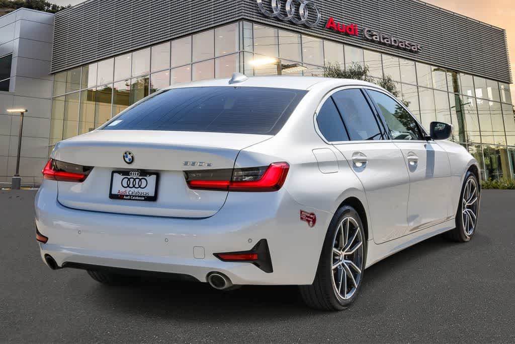 Thumbnail: 2021 BMW 3 Series - 4