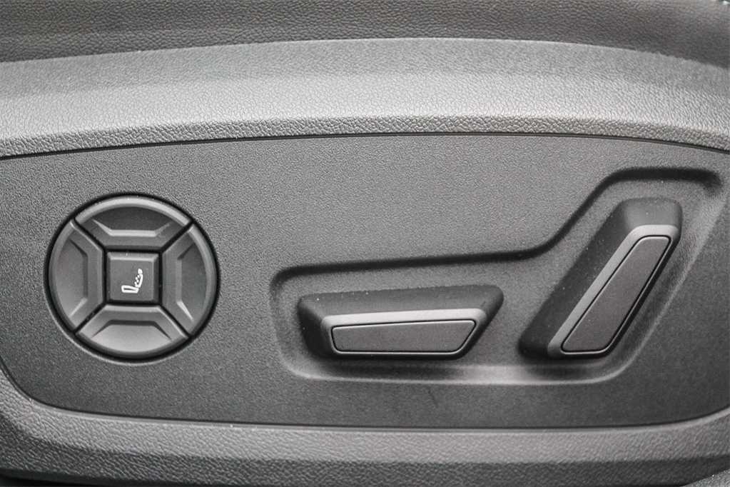 Thumbnail: 2025 Audi A5 - 24