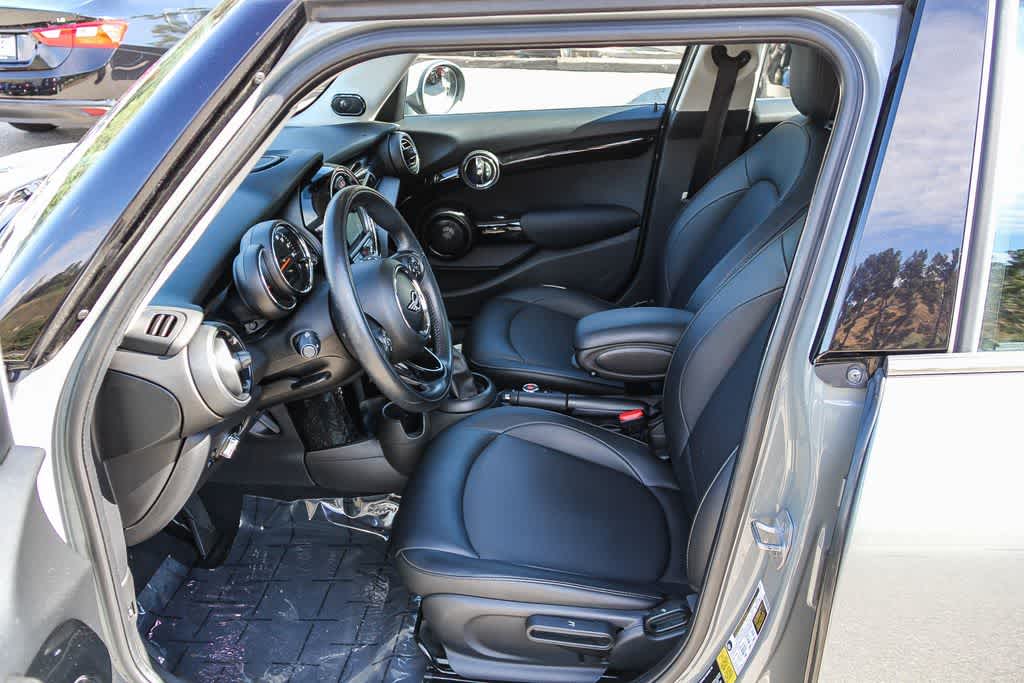 Thumbnail: 2019 MINI Cooper Hardtop - 19