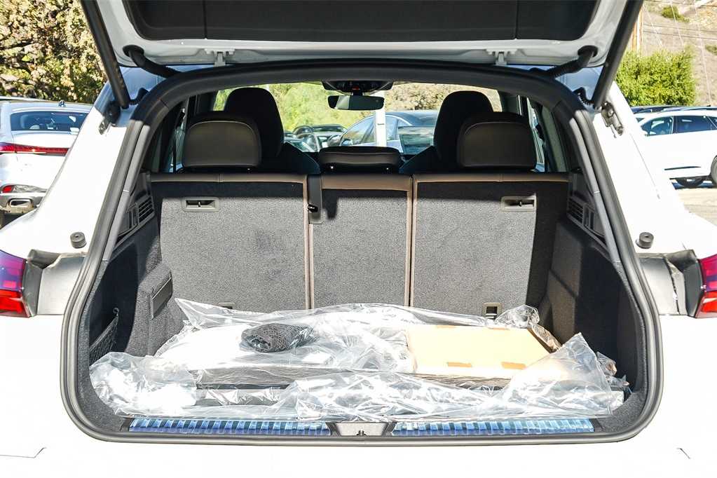 Thumbnail: 2025 Audi Q5 - 29