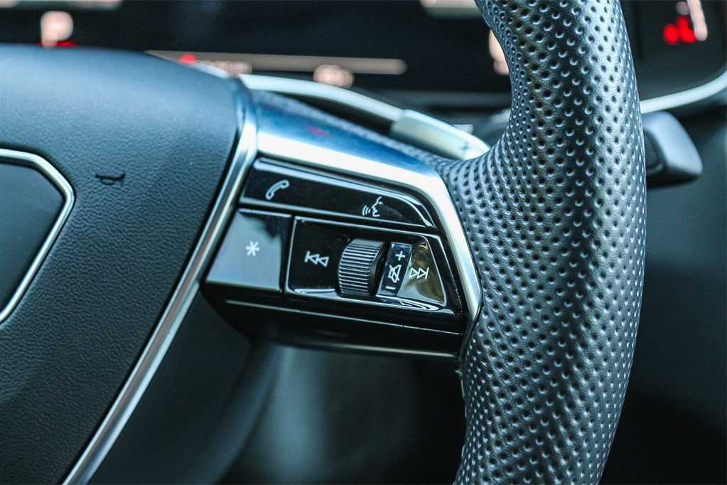Thumbnail: 2022 Audi S7 - 17