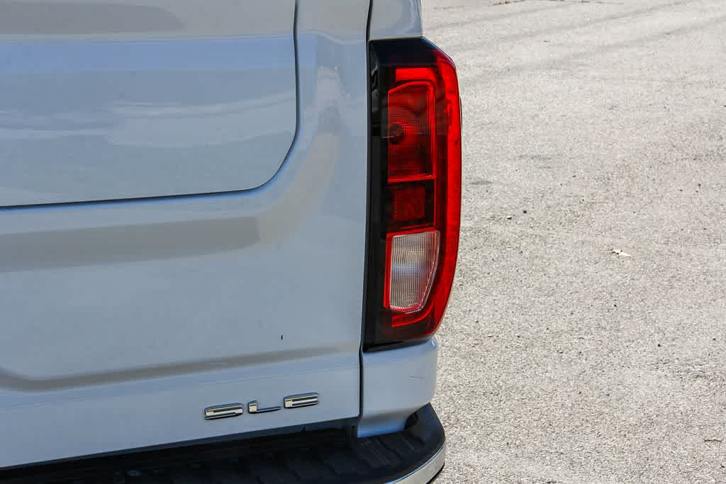 Thumbnail: 2022 GMC Sierra 2500 - 11