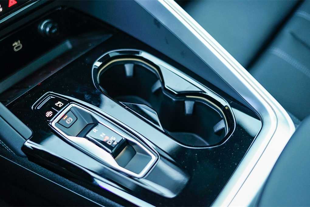 Thumbnail: 2025 Audi Q5 - 22