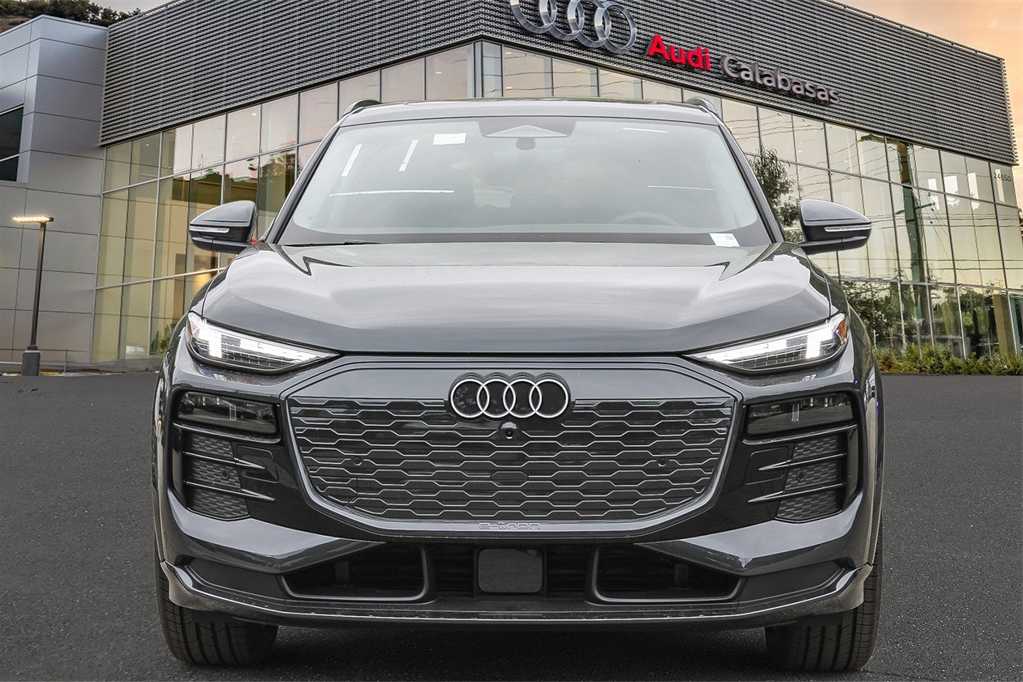 2025 Audi Q6 e-tron Premium Plus 2