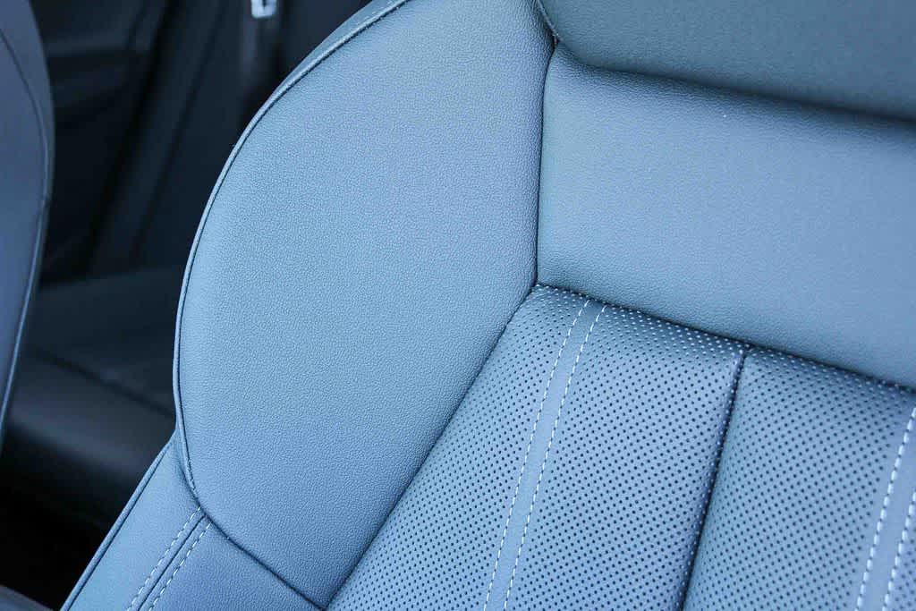 Thumbnail: 2025 Audi Q5 - 25