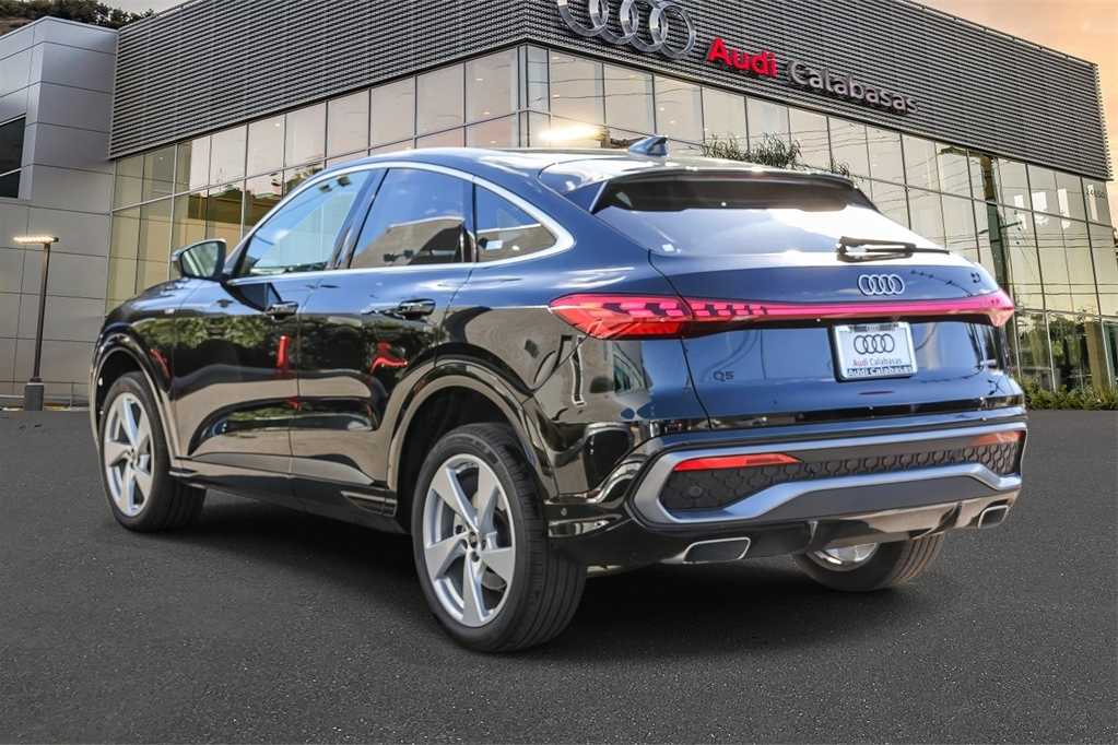 Thumbnail: 2025 Audi Q5 - 2