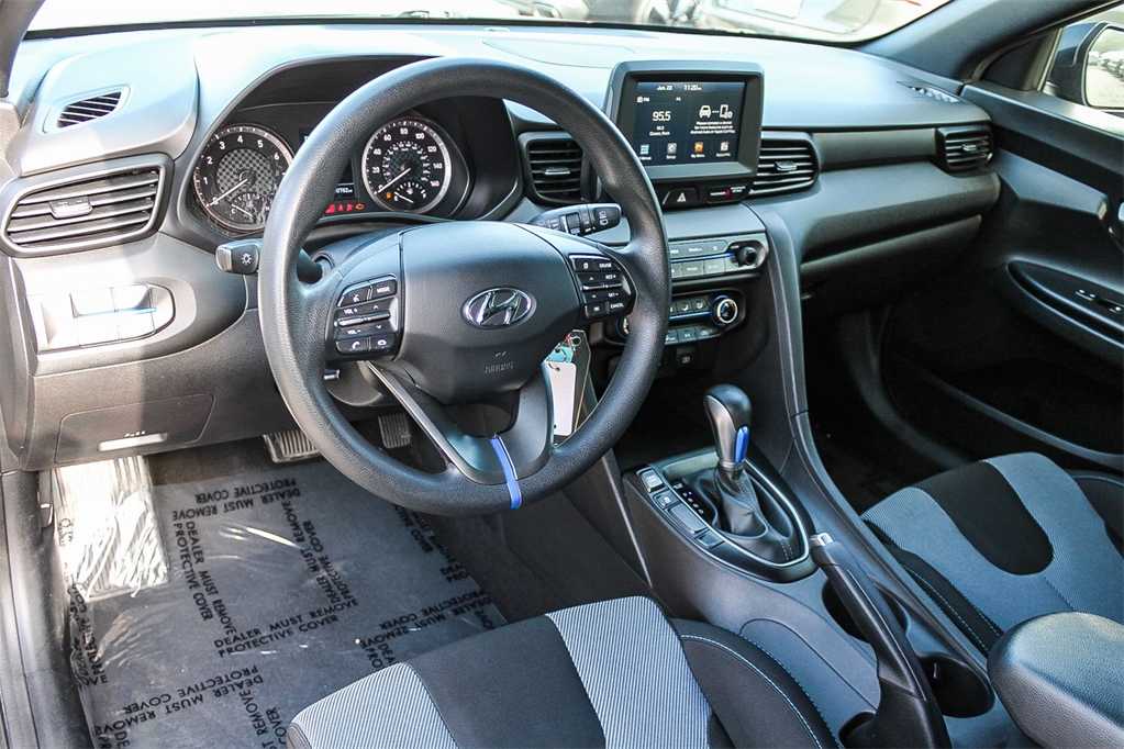 Thumbnail: 2019 Hyundai Veloster - 12
