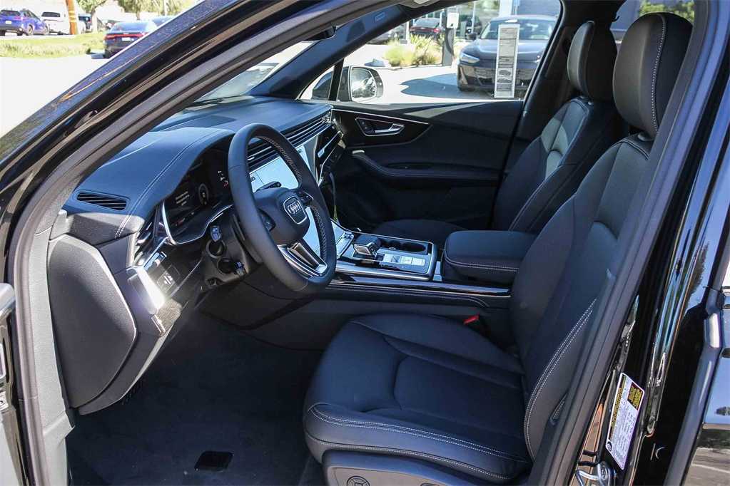Thumbnail: 2026 Audi Q7 - 19