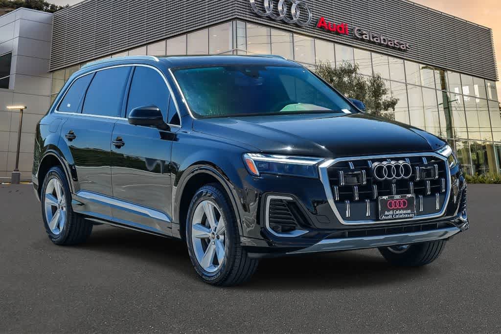 Thumbnail: 2025 Audi Q7 - 3