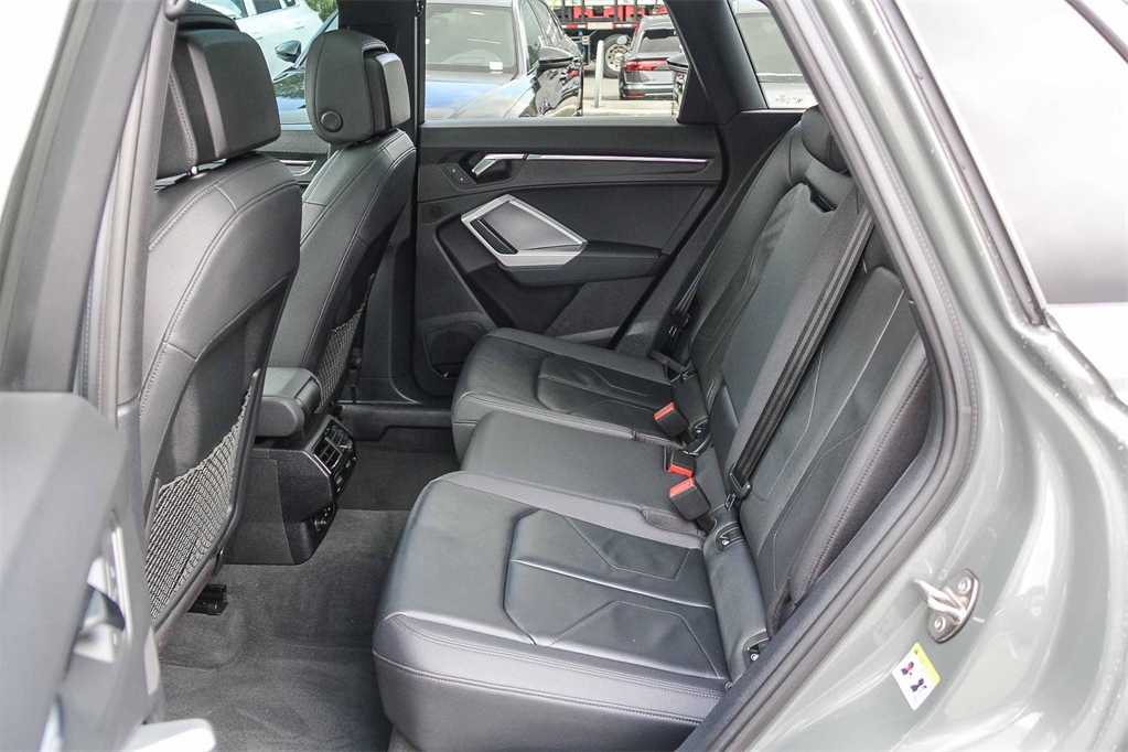 Thumbnail: 2022 Audi Q3 - 17