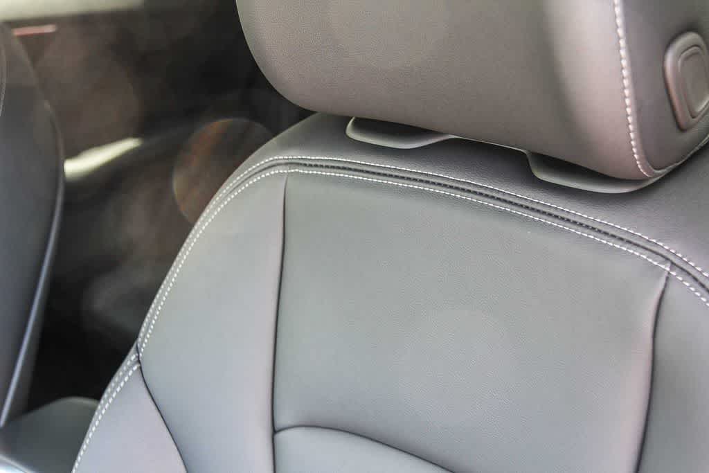 Thumbnail: 2026 Audi Q8 - 24